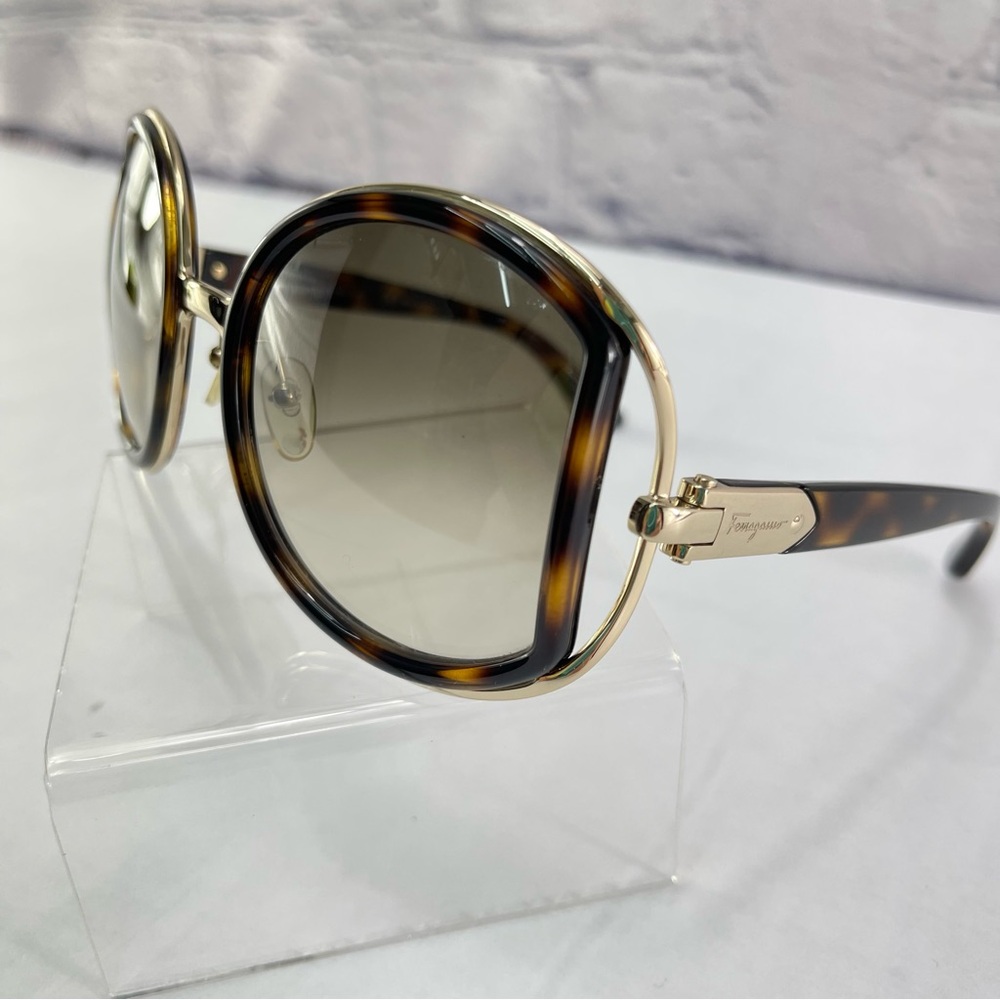 Salvatore Ferragamo Tortoise Made in Italy Sunglasses Lenses Included SF719S - Picture 4 of 8